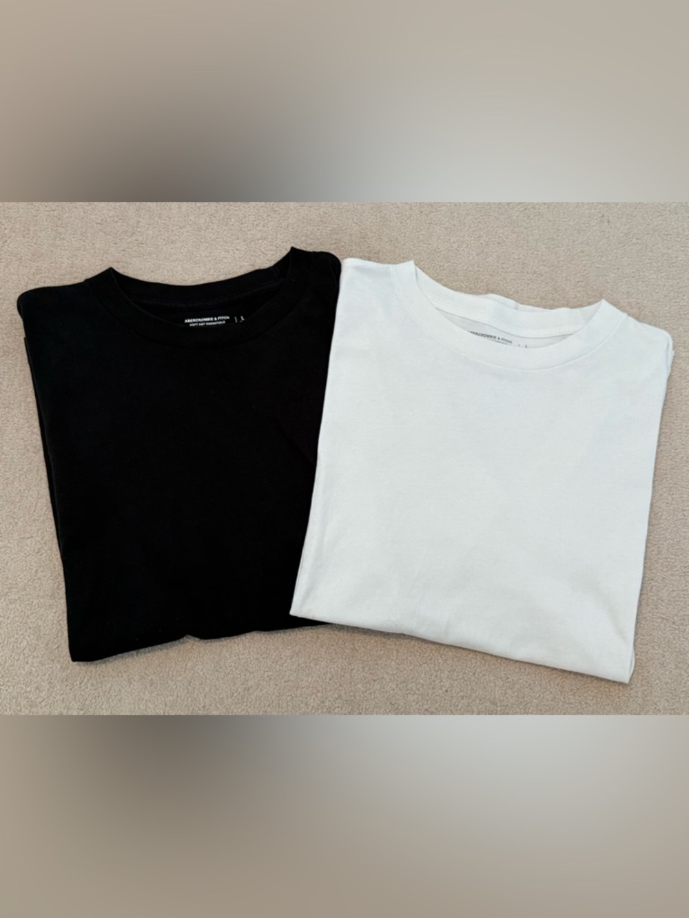 Abercrombie & Fitch Soft A&F Essential Relaxed Tees - Large